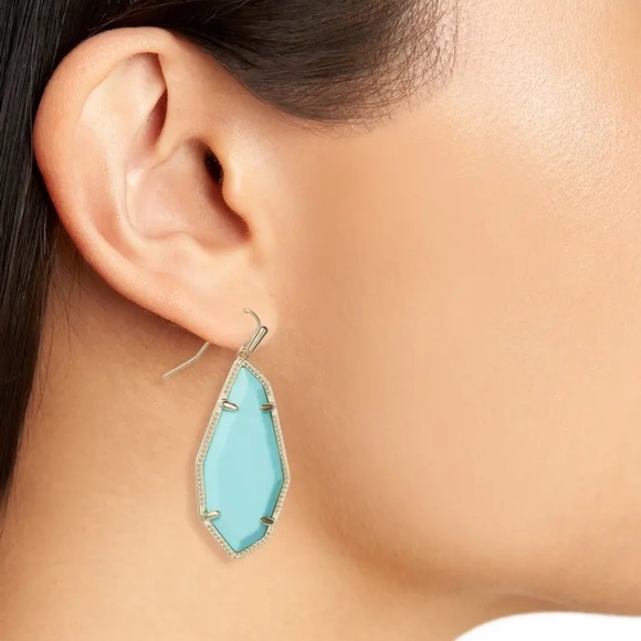 Kendra Scott Jewelry - Kendra Scott Muriel drop blue magnesite/gold earrings